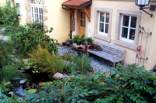 Traumhafter Garten mit idyllischem Biotop Biotop